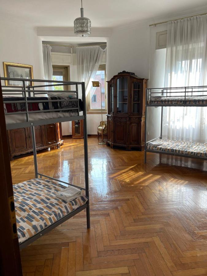 מילאנו Hostel Corner 32 מראה חיצוני תמונה