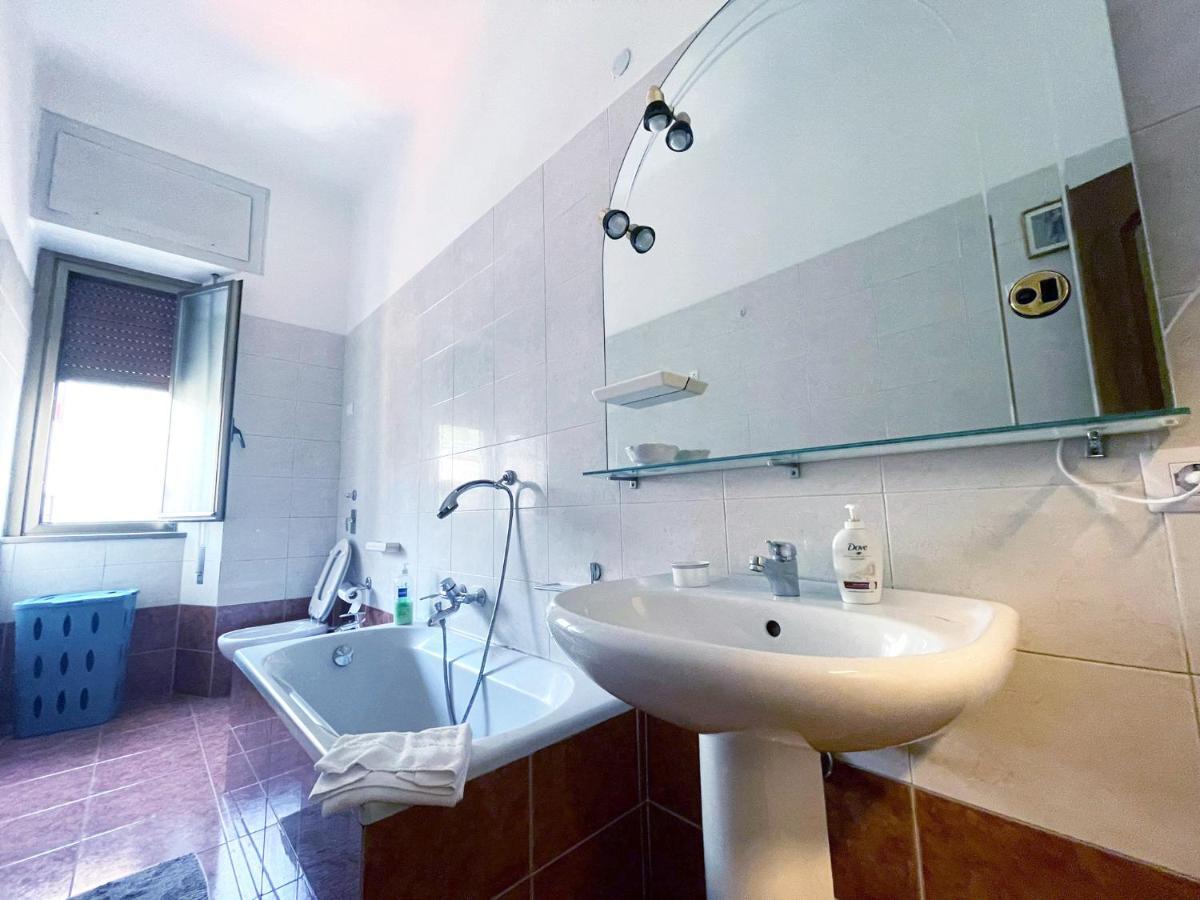 מילאנו Hostel Corner 32 מראה חיצוני תמונה